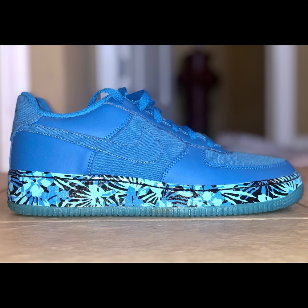 Nike Air Force 1